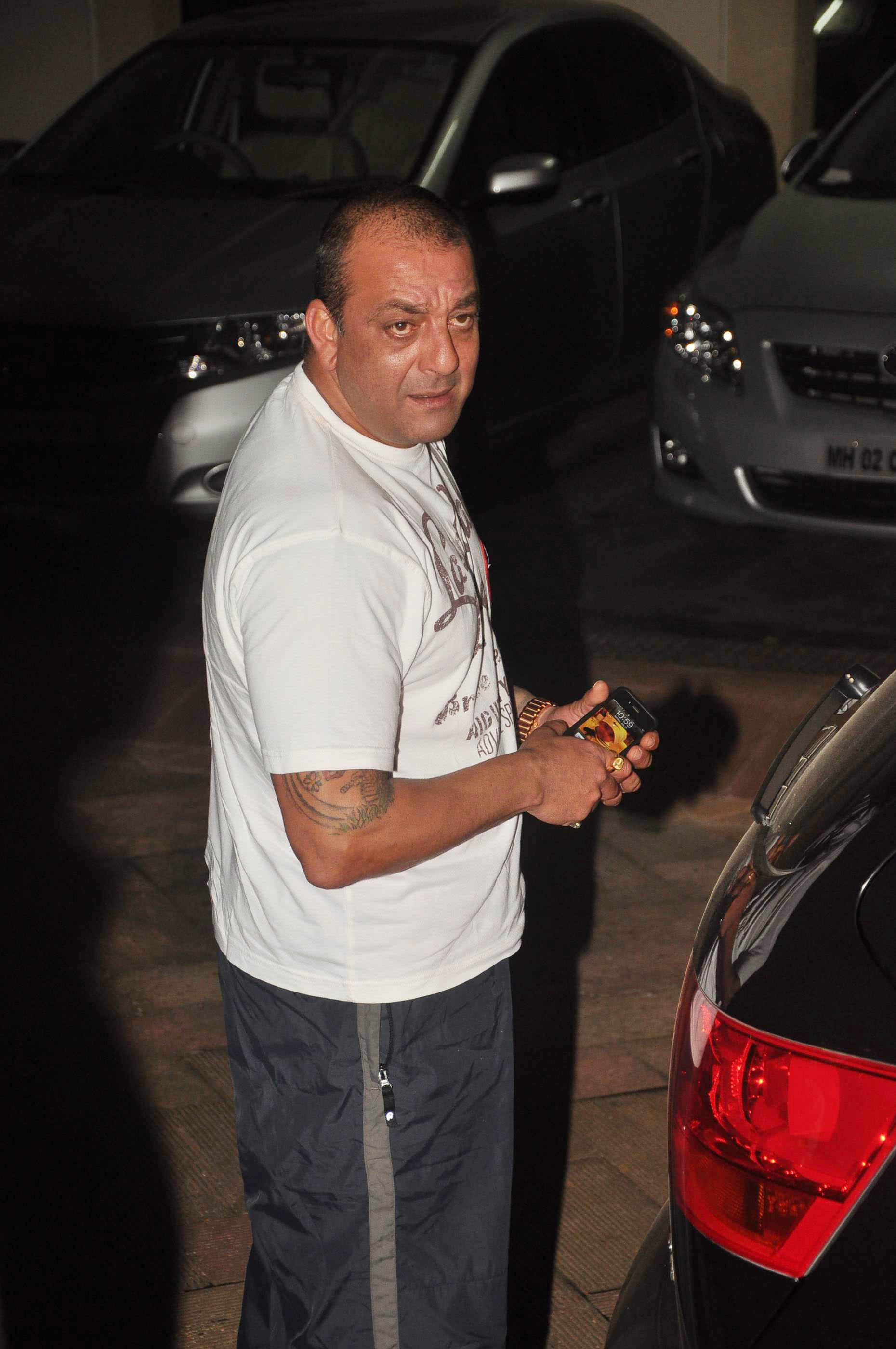 Sanjay Dutt - Celebs at Sanjay Dutt house pictures | Picture 49376